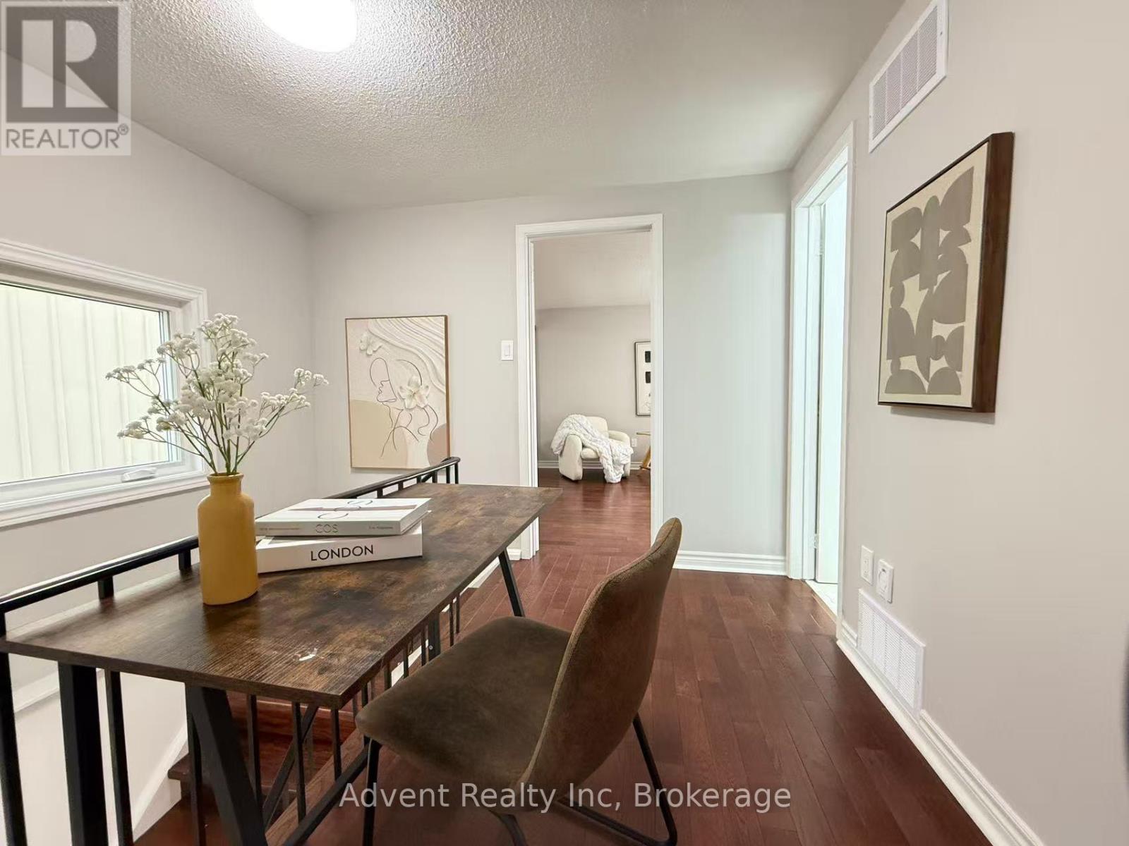 45 Cheeseman Drive, Markham, Ontario  L3R 3G3 - Photo 10 - N12950894