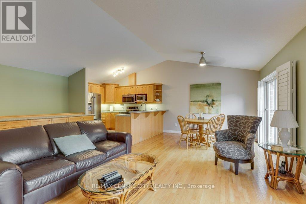 21 - 95 Capulet Lane, London North, Ontario  N6H 5V6 - Photo 14 - X12566004