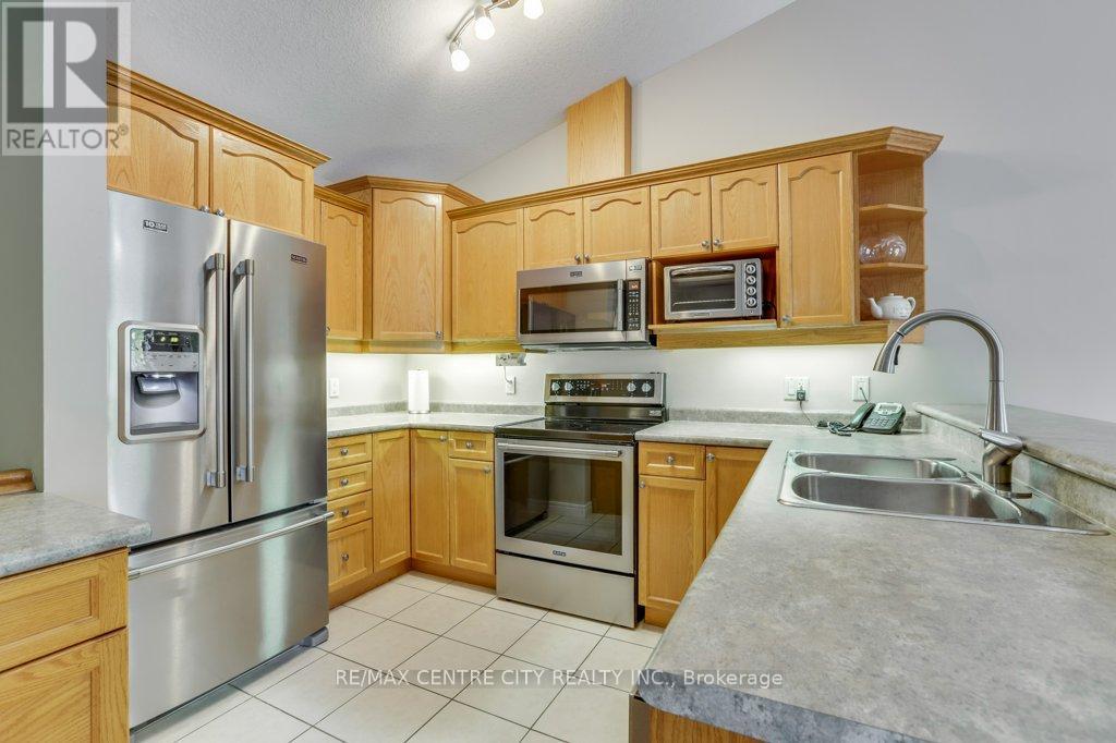 21 - 95 Capulet Lane, London North, Ontario  N6H 5V6 - Photo 20 - X12566004