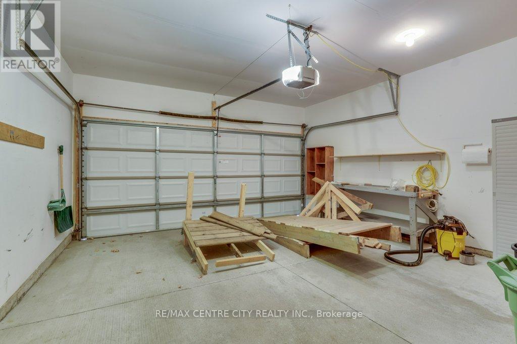 21 - 95 Capulet Lane, London North, Ontario  N6H 5V6 - Photo 38 - X12566004