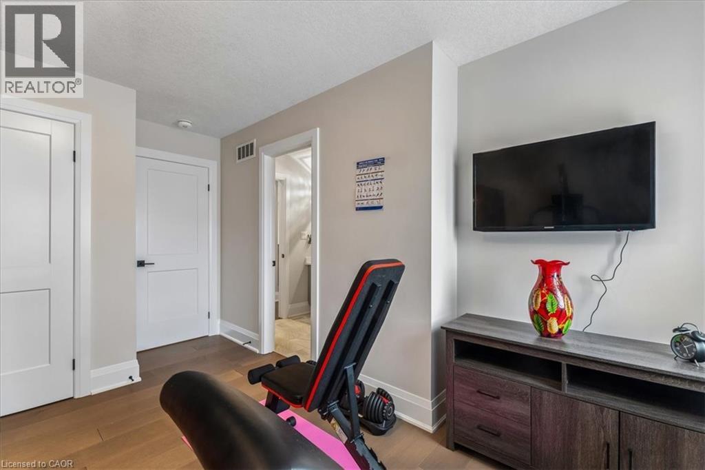 570 Bridgemill Crescent, Kitchener, Ontario  N2A 0K3 - Photo 31 - 40817234