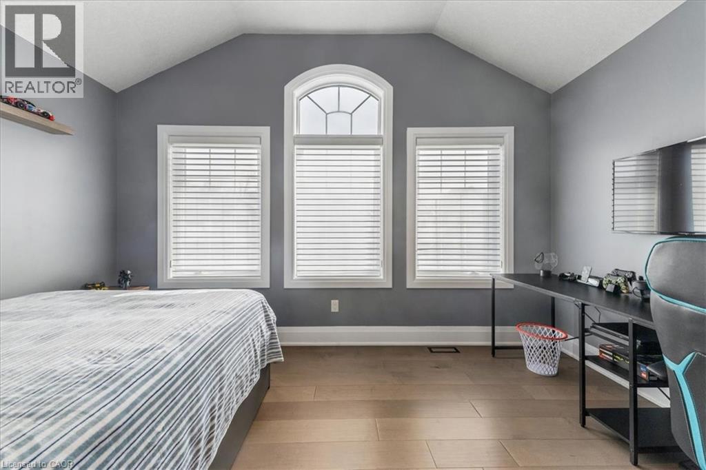 570 Bridgemill Crescent, Kitchener, Ontario  N2A 0K3 - Photo 34 - 40817234