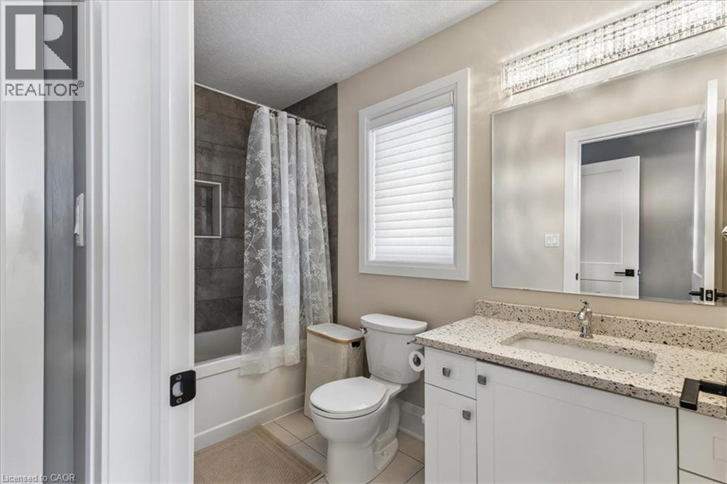 570 Bridgemill Crescent, Kitchener, Ontario  N2A 0K3 - Photo 35 - 40817234