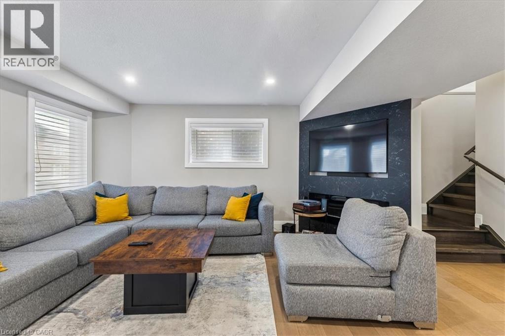 570 Bridgemill Crescent, Kitchener, Ontario  N2A 0K3 - Photo 40 - 40817234