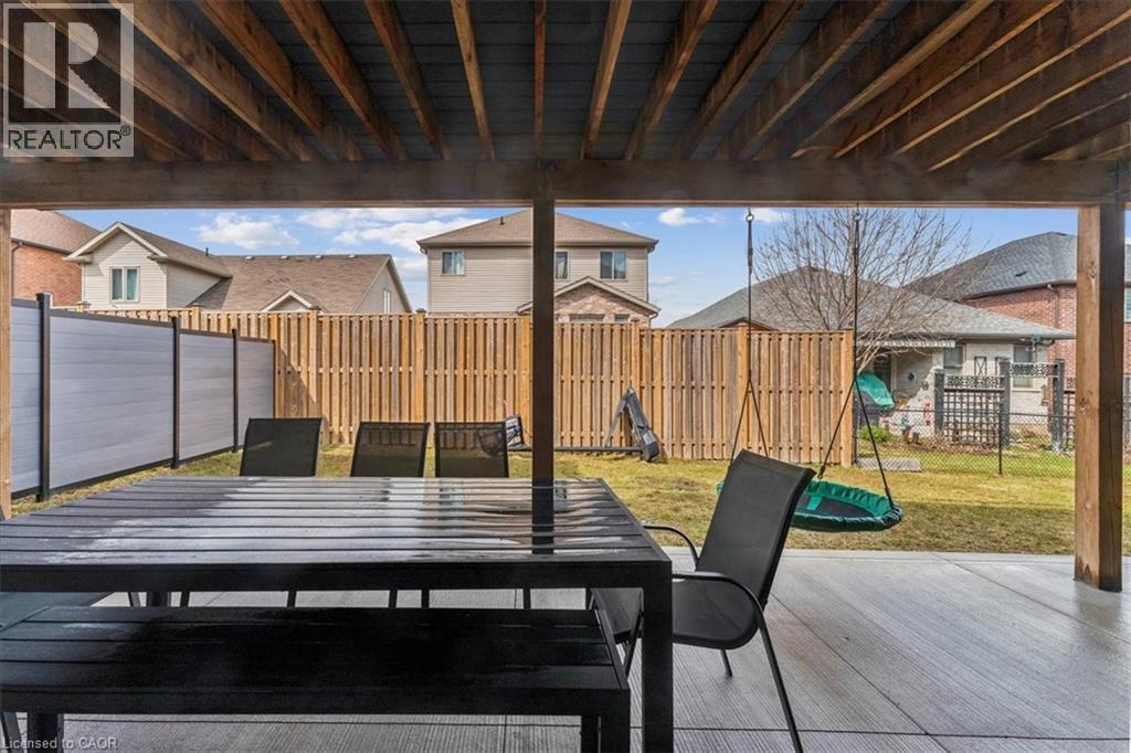 570 Bridgemill Crescent, Kitchener, Ontario  N2A 0K3 - Photo 47 - 40817234