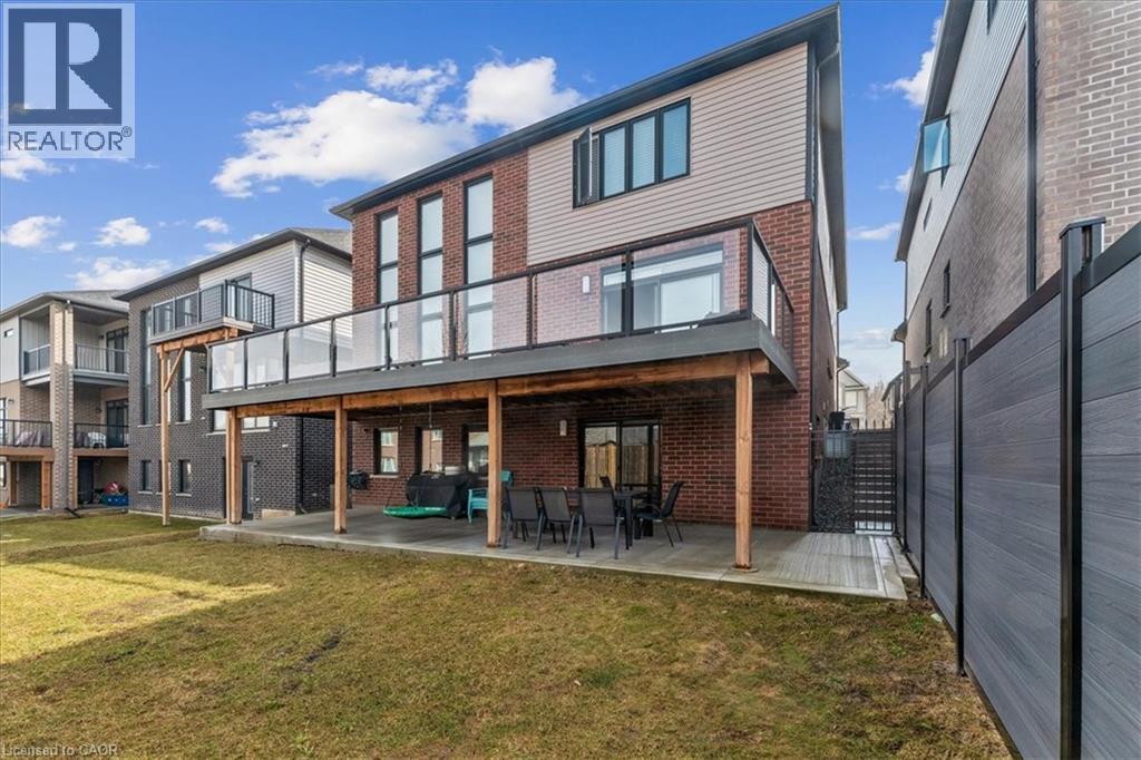 570 Bridgemill Crescent, Kitchener, Ontario  N2A 0K3 - Photo 48 - 40817234