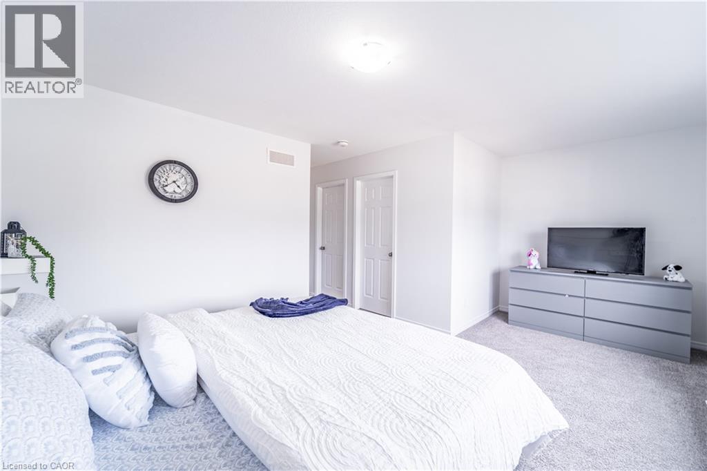 203 Woodmeadow Court, Kitchener, Ontario  N2R 1W6 - Photo 16 - 40816870