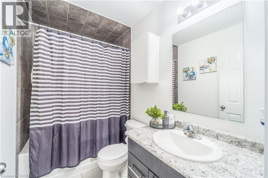 203 Woodmeadow Court, Kitchener, Ontario  N2R 1W6 - Photo 18 - 40816870