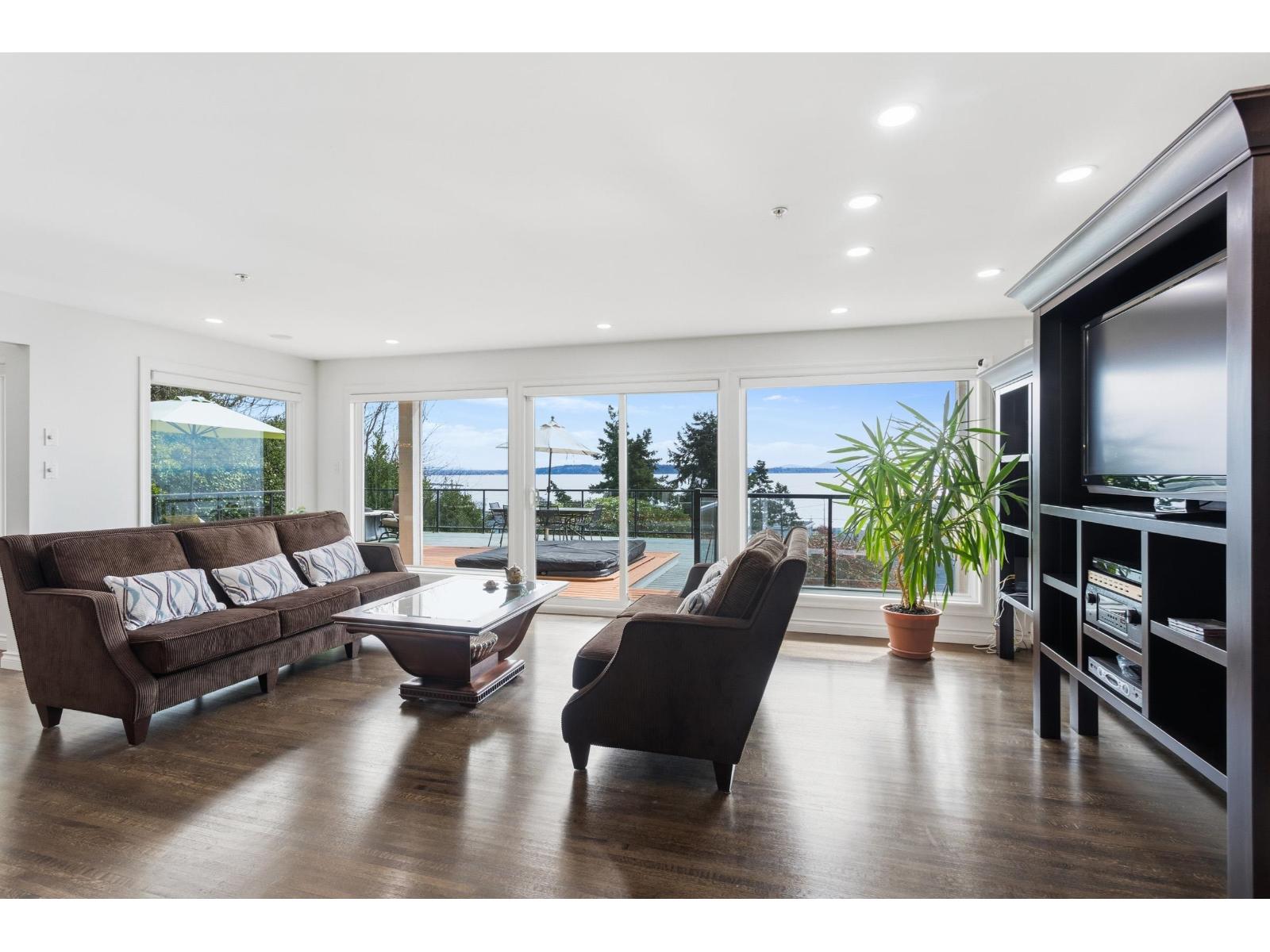 1309 Anderson Street, White Rock, British Columbia  V4B 3P4 - Photo 4 - R3105645