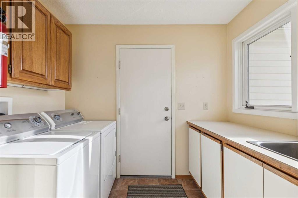 140 Shawnee Rise SW, Calgary, Alberta  T2Y 2S3 - Photo 34 - A2288510