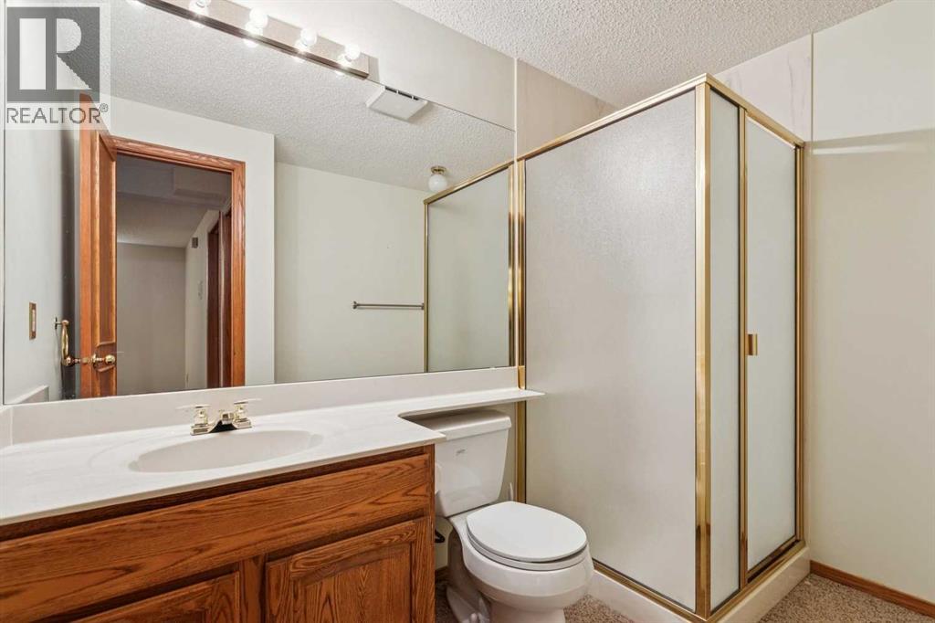 140 Shawnee Rise SW, Calgary, Alberta  T2Y 2S3 - Photo 42 - A2288510