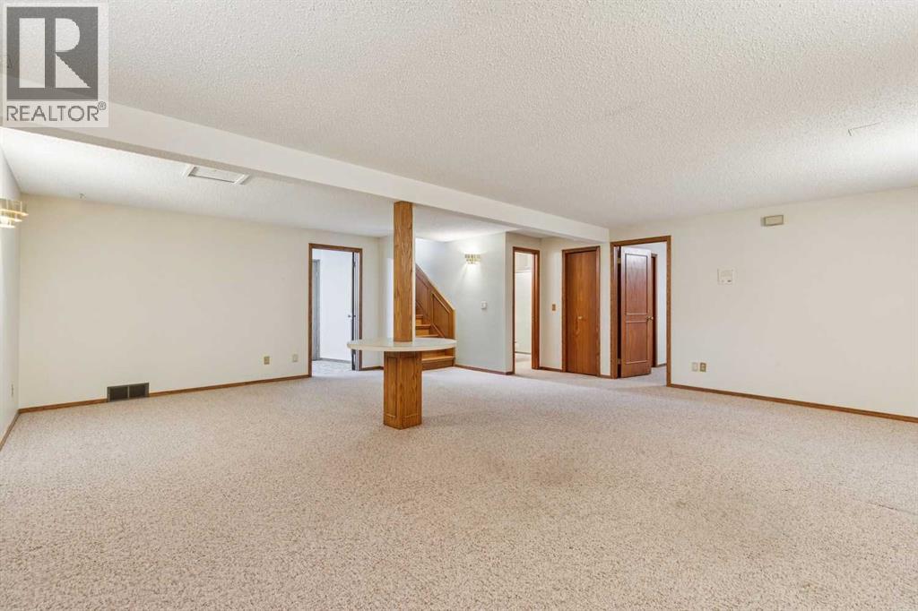 140 Shawnee Rise SW, Calgary, Alberta  T2Y 2S3 - Photo 37 - A2288510