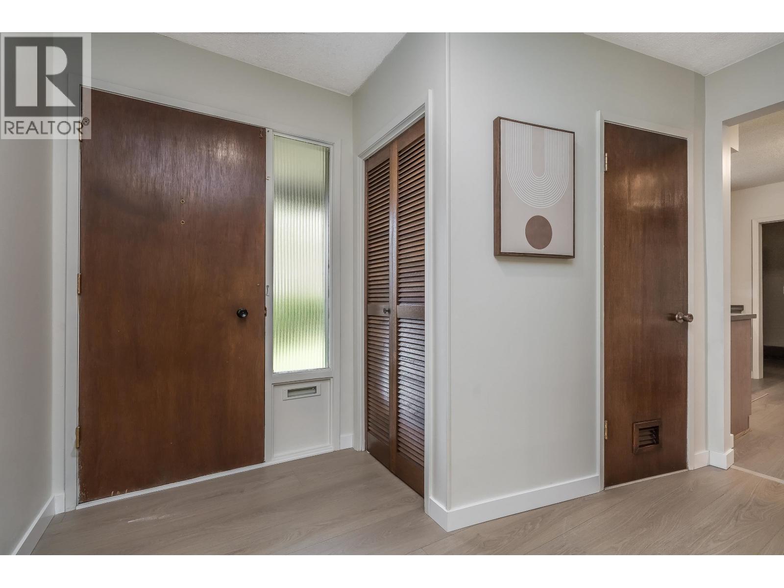 1168 Charland Avenue, Coquitlam, British Columbia  V3K 3L1 - Photo 3 - R3105447