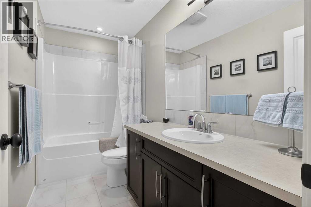 342 Reunion Green NW, Airdrie, Alberta  T4B 3W5 - Photo 37 - A2292845