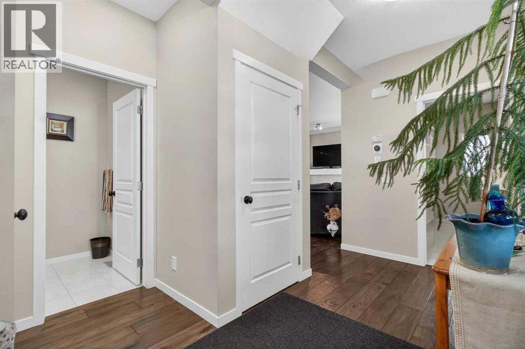 342 Reunion Green NW, Airdrie, Alberta  T4B 3W5 - Photo 4 - A2292845