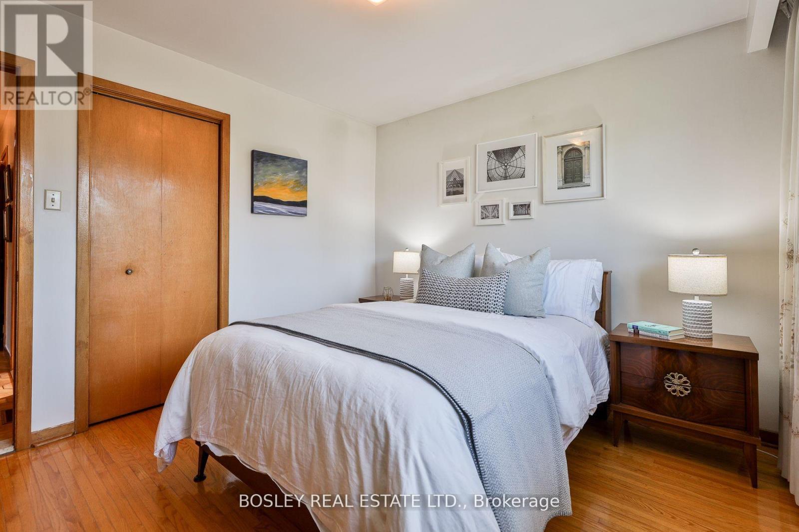 61 Bartel Drive, Toronto, Ontario  M3N 1C8 - Photo 25 - W12950740