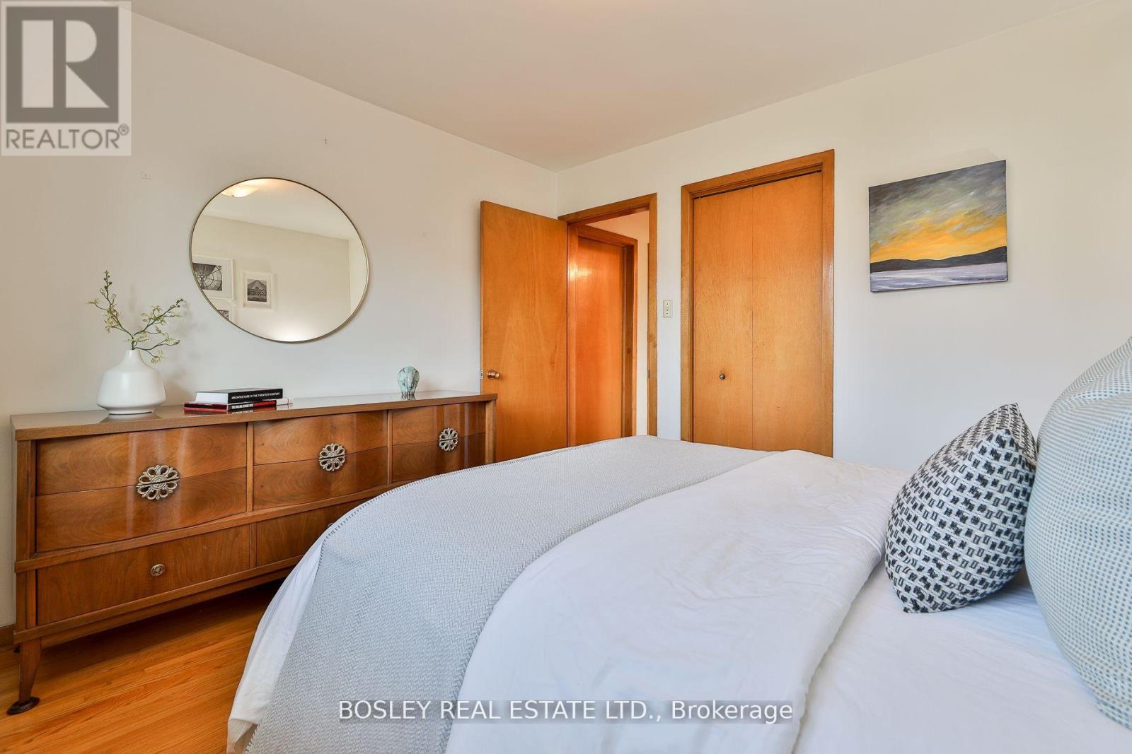 61 Bartel Drive, Toronto, Ontario  M3N 1C8 - Photo 26 - W12950740