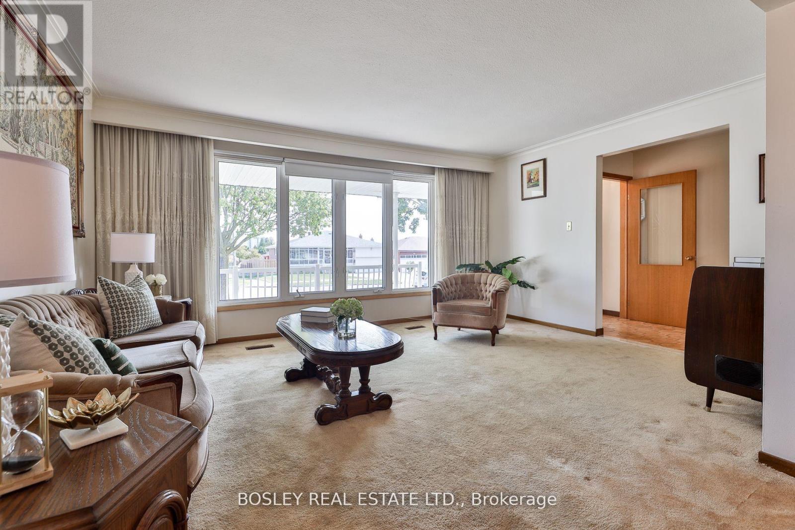 61 Bartel Drive, Toronto, Ontario  M3N 1C8 - Photo 3 - W12950740