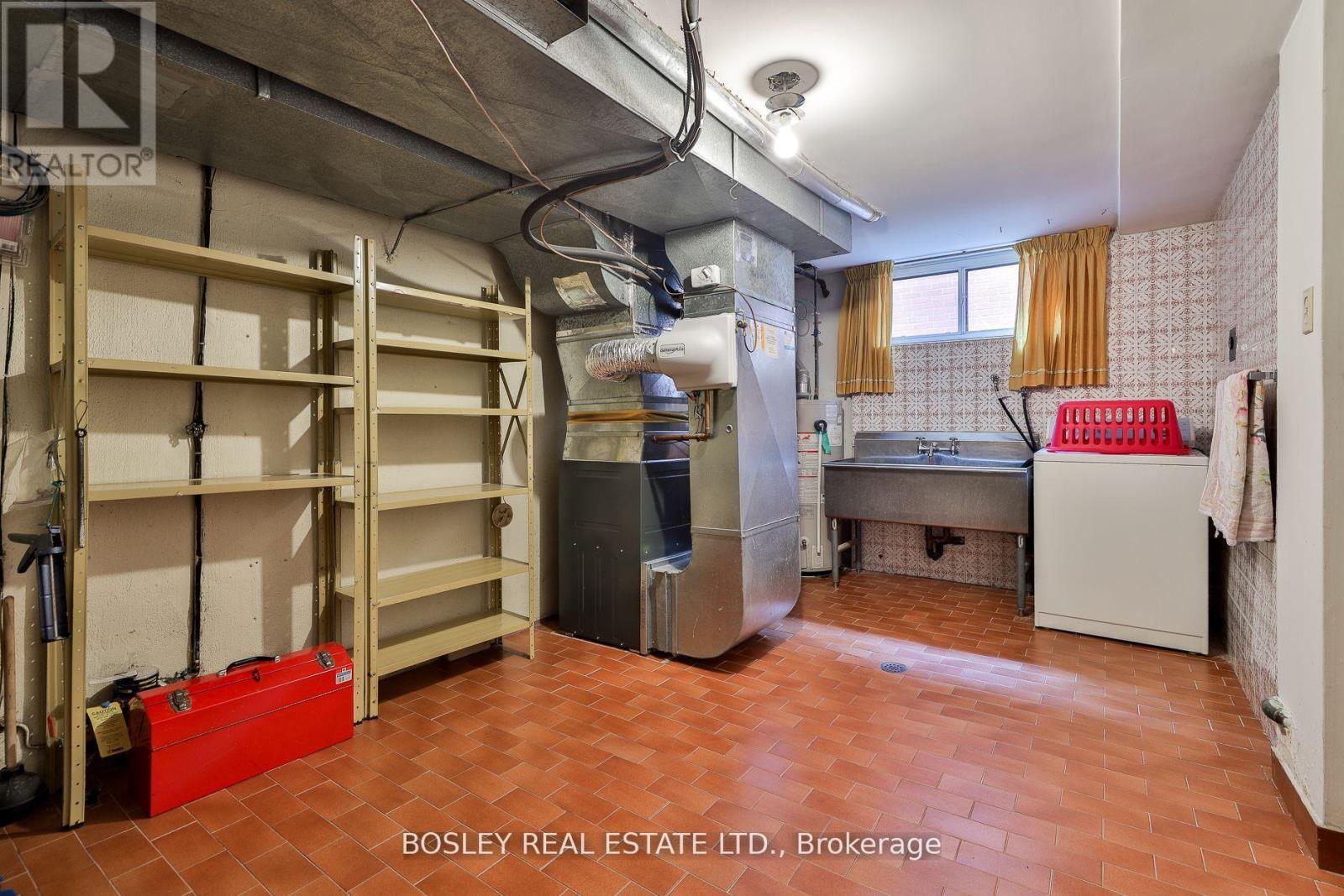 61 Bartel Drive, Toronto, Ontario  M3N 1C8 - Photo 34 - W12950740