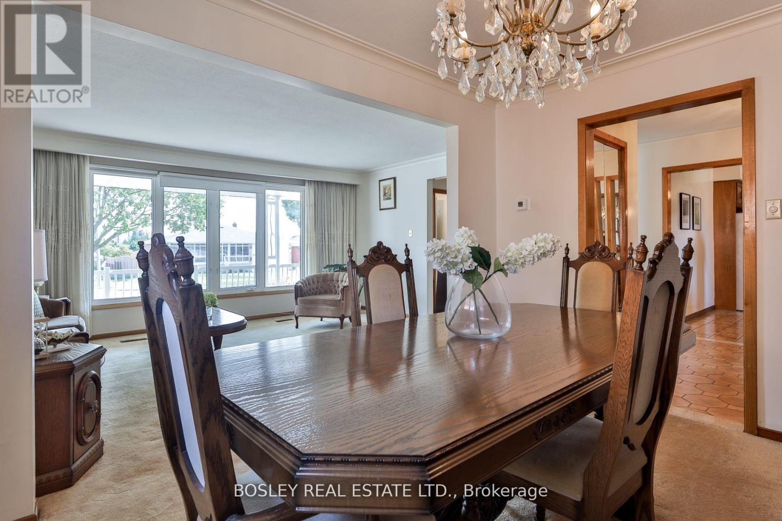 61 Bartel Drive, Toronto, Ontario  M3N 1C8 - Photo 4 - W12950740