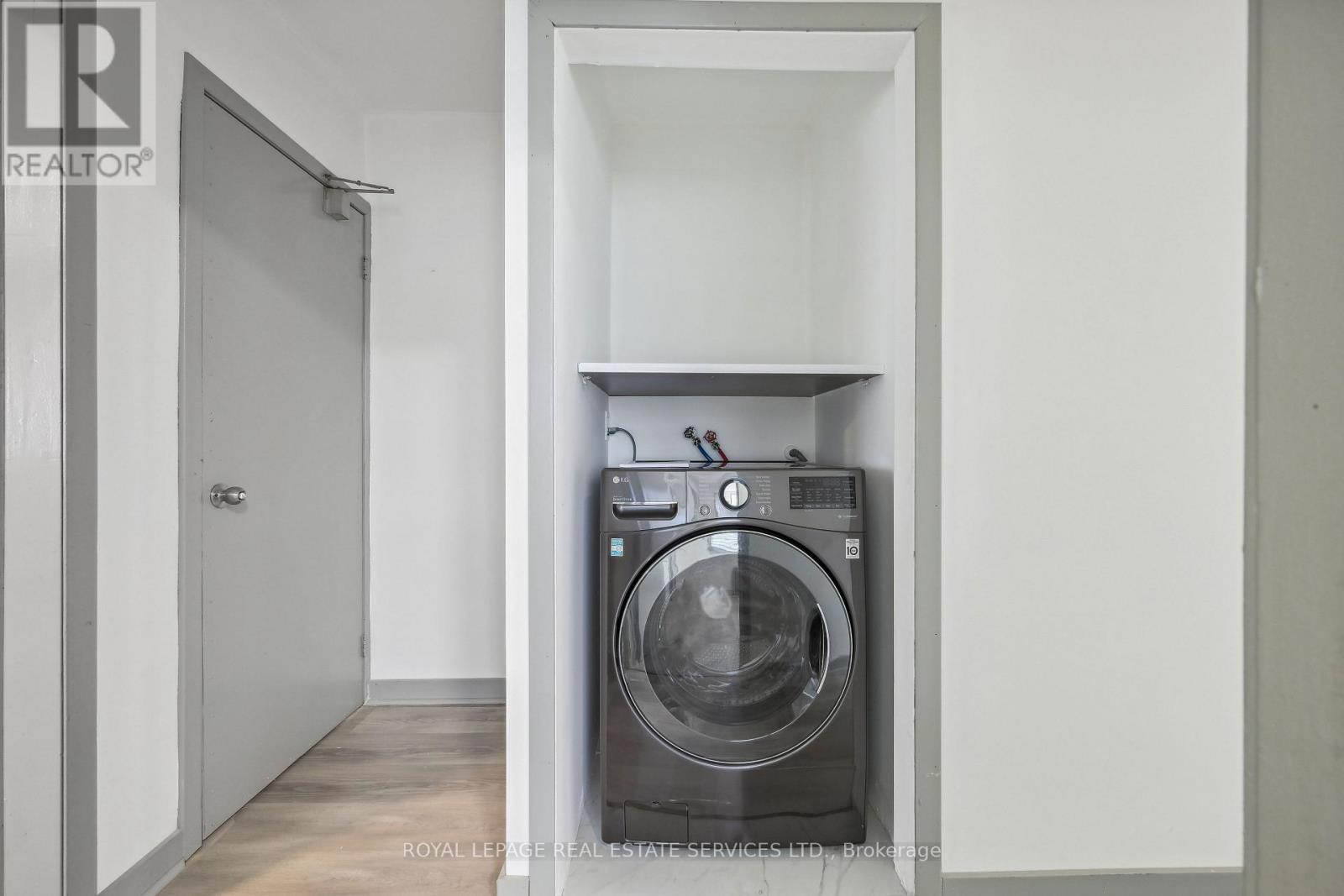 3 - 18 Thirty Third Street, Toronto, Ontario  M8W 3G9 - Photo 19 - W12950744