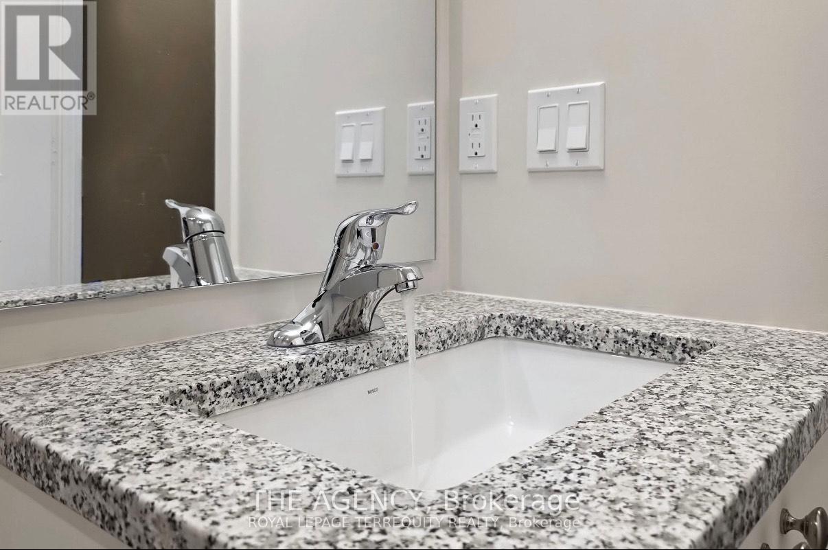 3501 - 38 Annie Craig Drive, Toronto, Ontario  M8V 0G9 - Photo 9 - W12950754