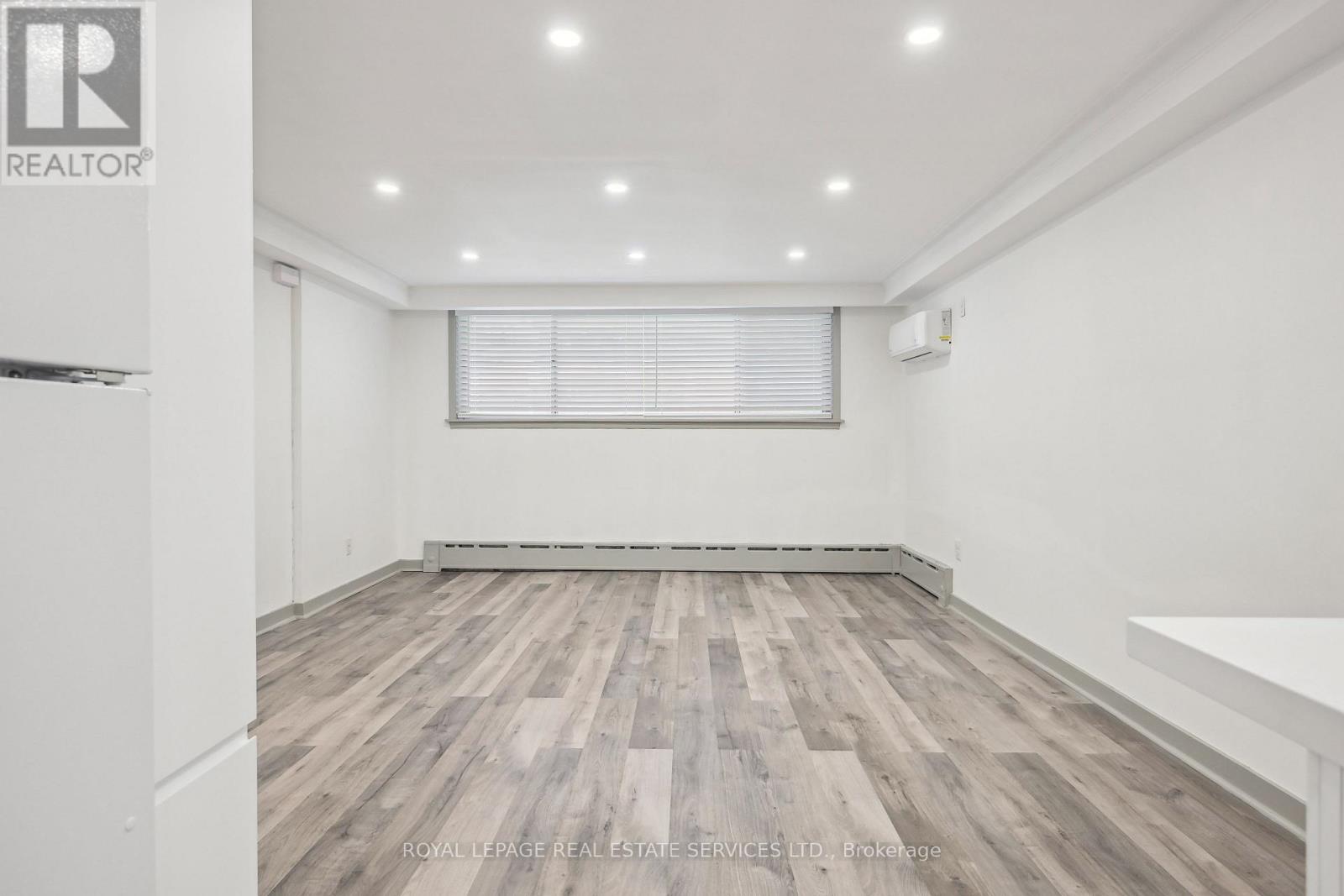 6 - 18 Thirty Third Street, Toronto, Ontario  M8W 3G9 - Photo 14 - W12950756