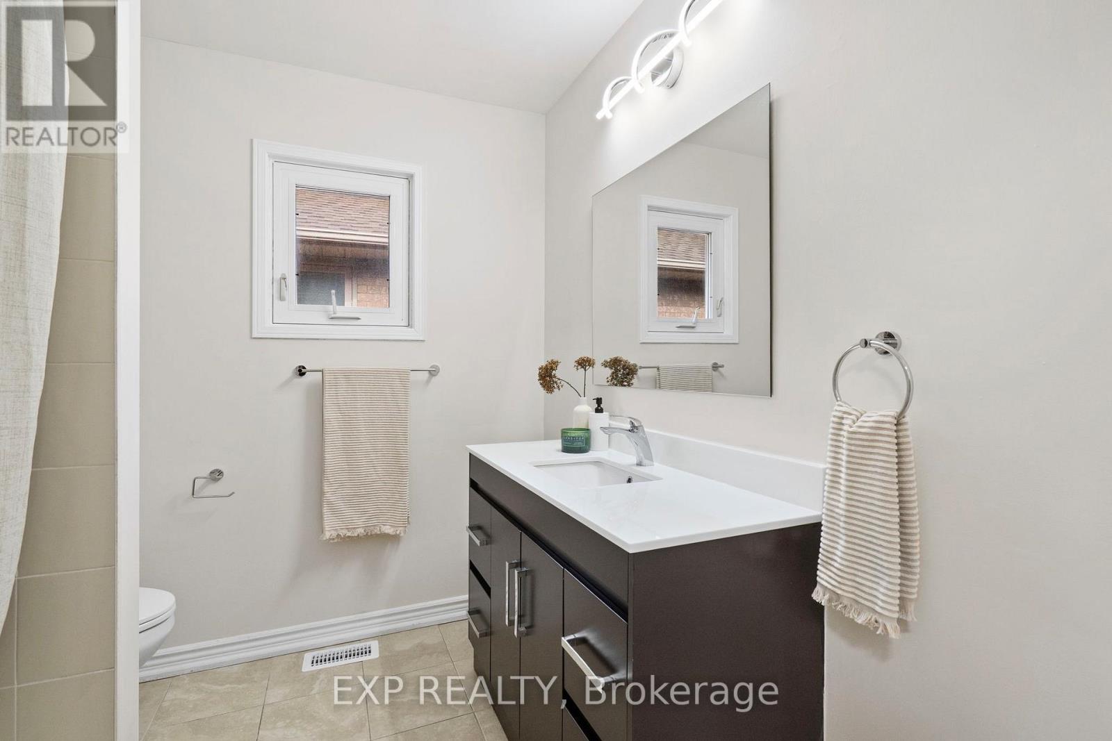 3365 Nutcracker Drive, Mississauga, Ontario  L5N 6E6 - Photo 22 - W12950804