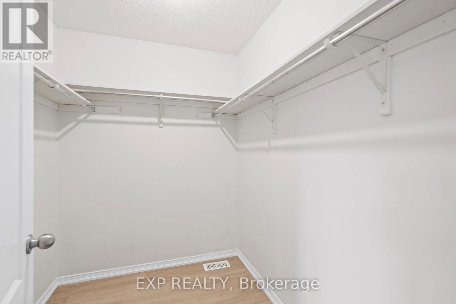 3365 Nutcracker Drive, Mississauga, Ontario  L5N 6E6 - Photo 24 - W12950804