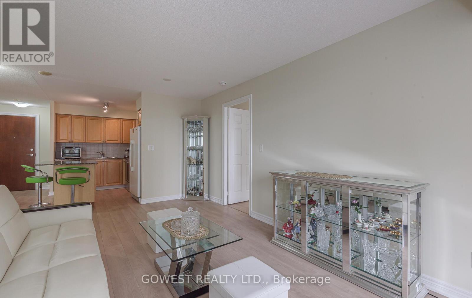 1610 - 310 Burnhamthorpe Road W, Mississauga, Ontario  L5B 4P9 - Photo 14 - W12950842