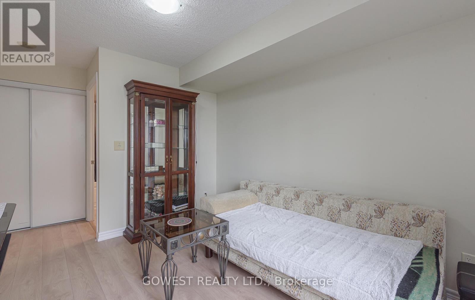 1610 - 310 Burnhamthorpe Road W, Mississauga, Ontario  L5B 4P9 - Photo 16 - W12950842