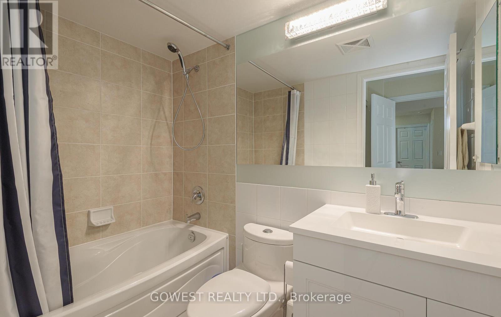 1610 - 310 Burnhamthorpe Road W, Mississauga, Ontario  L5B 4P9 - Photo 18 - W12950842