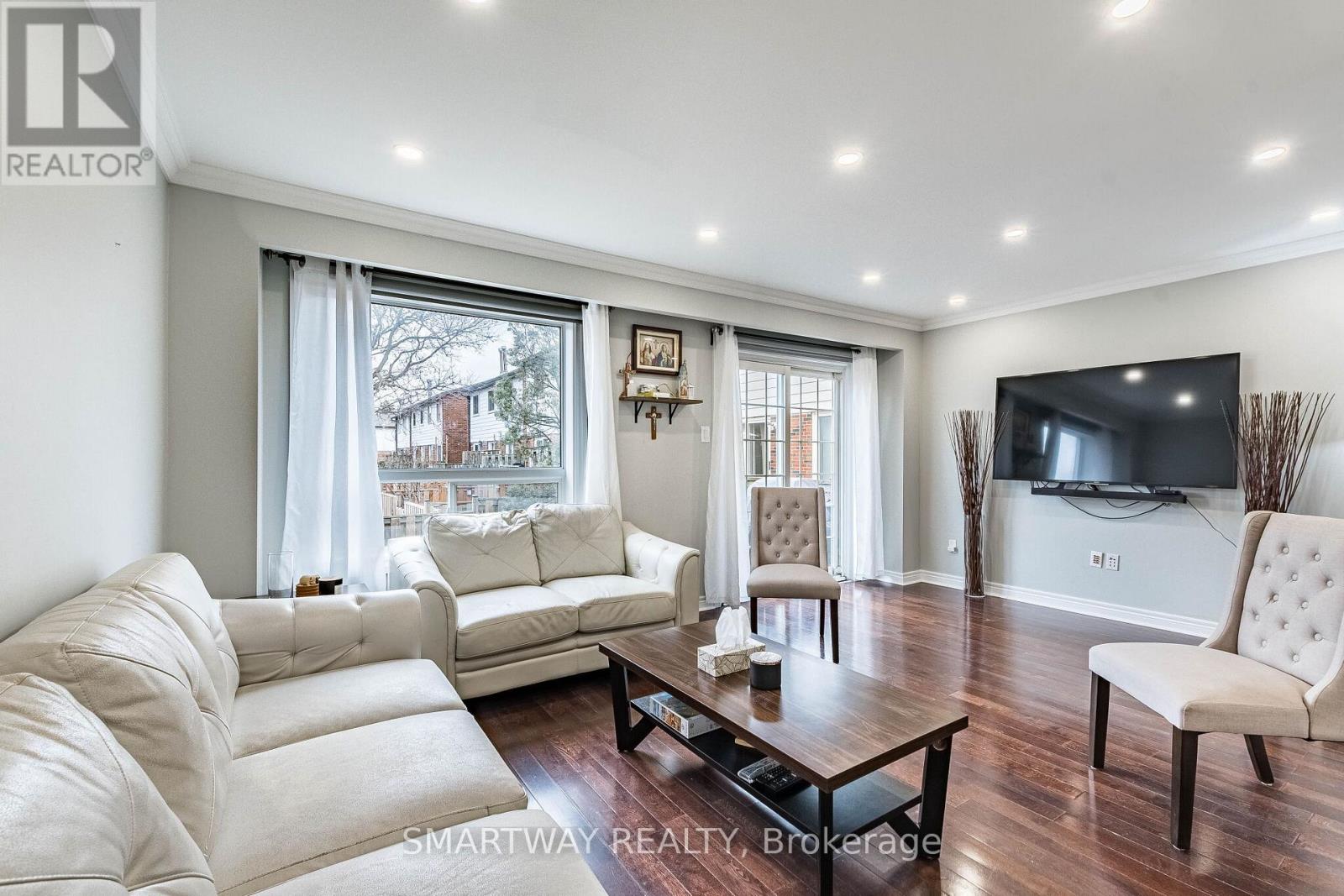 10 - 2445 Homelands Drive, Mississauga, Ontario  L5K 2C6 - Photo 19 - W12950854