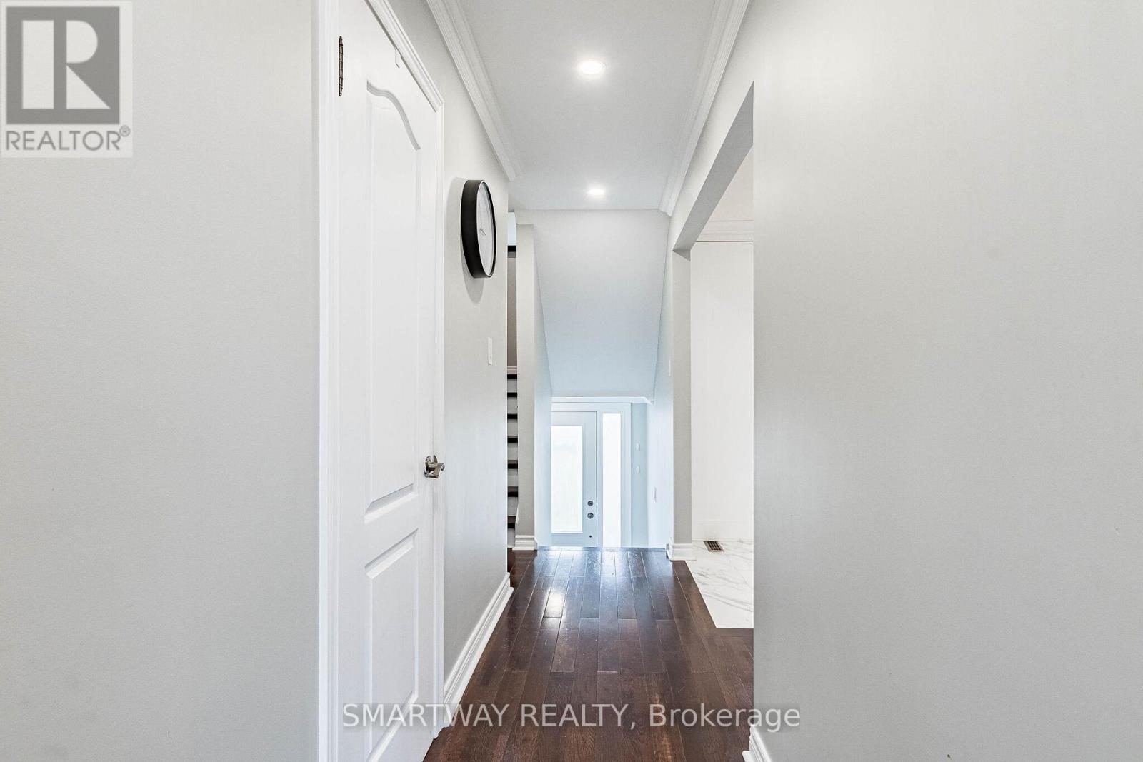 10 - 2445 Homelands Drive, Mississauga, Ontario  L5K 2C6 - Photo 25 - W12950854