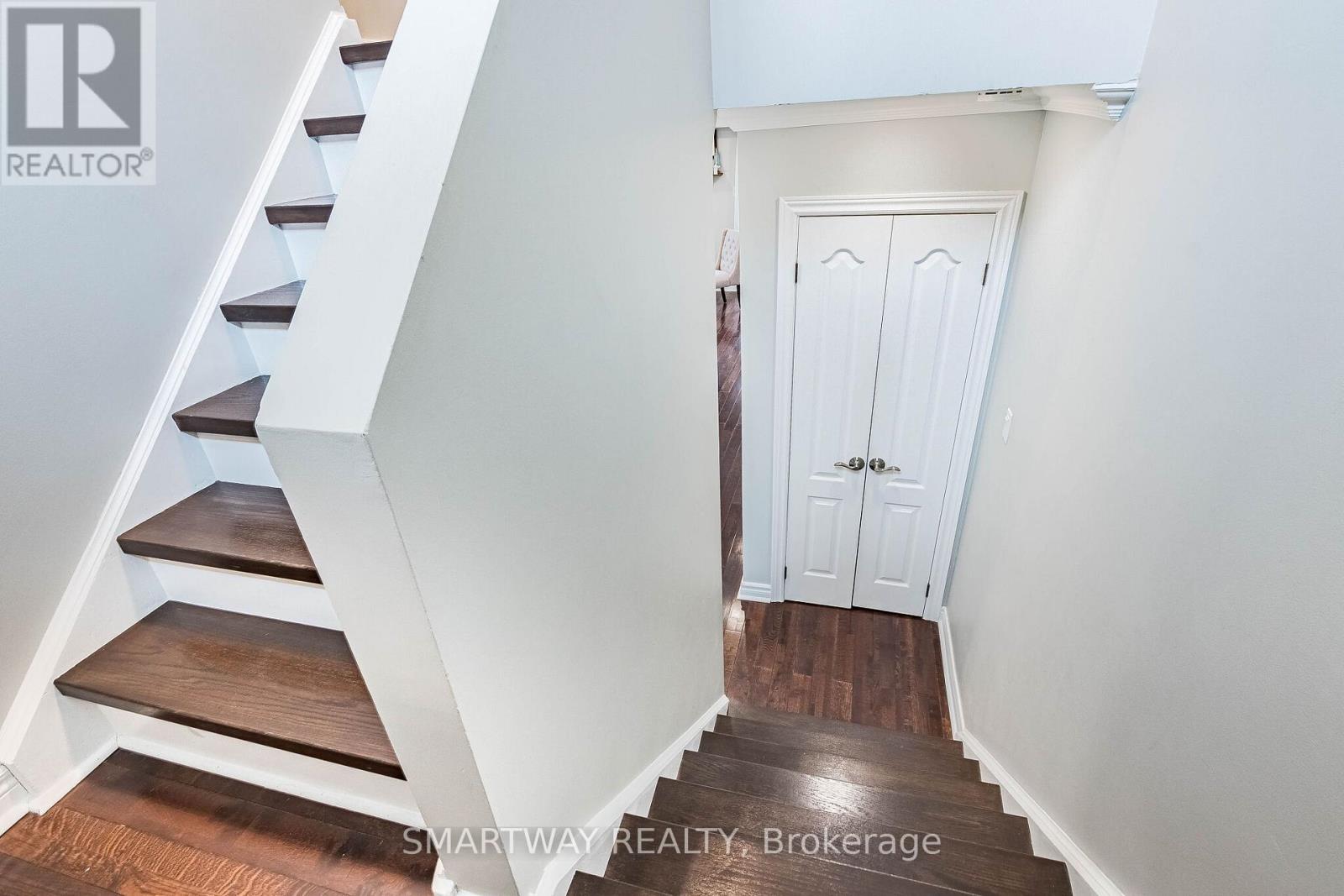 10 - 2445 Homelands Drive, Mississauga, Ontario  L5K 2C6 - Photo 26 - W12950854