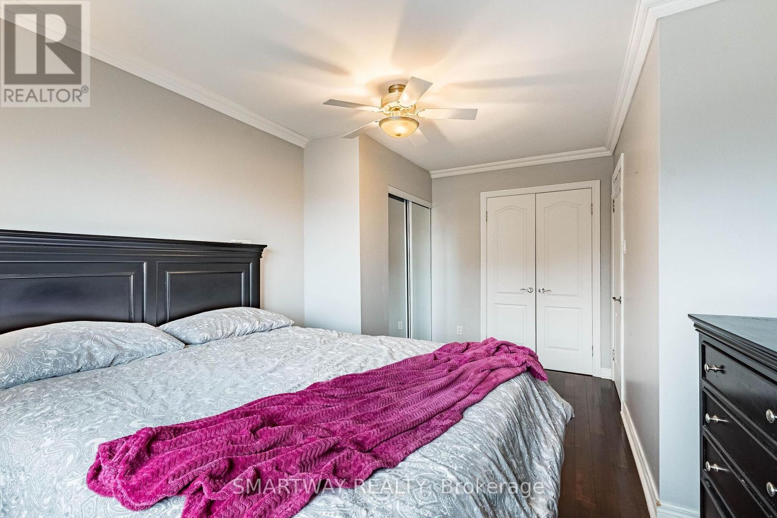 10 - 2445 Homelands Drive, Mississauga, Ontario  L5K 2C6 - Photo 32 - W12950854