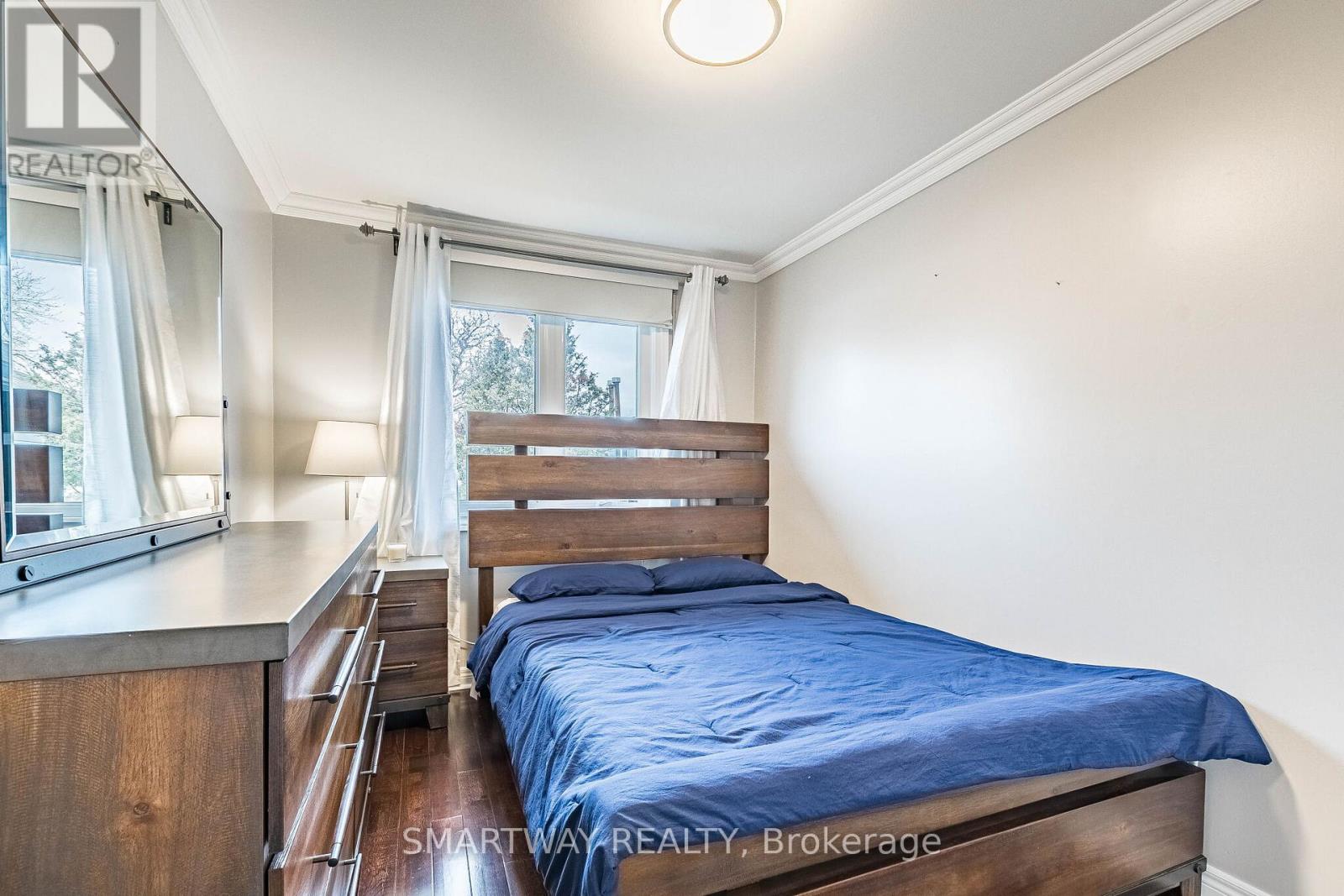 10 - 2445 Homelands Drive, Mississauga, Ontario  L5K 2C6 - Photo 37 - W12950854