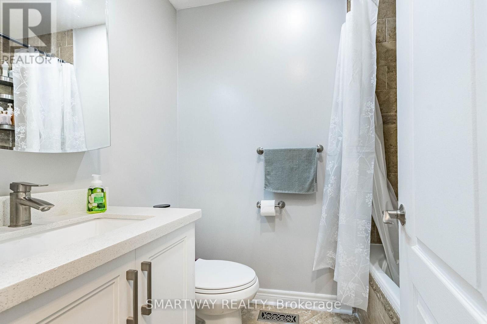 10 - 2445 Homelands Drive, Mississauga, Ontario  L5K 2C6 - Photo 39 - W12950854