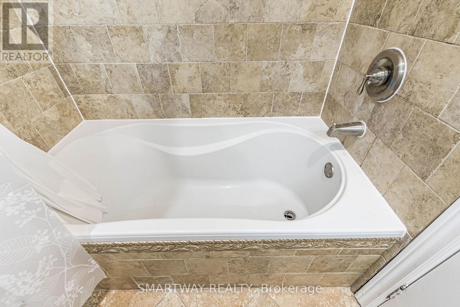 10 - 2445 Homelands Drive, Mississauga, Ontario  L5K 2C6 - Photo 40 - W12950854