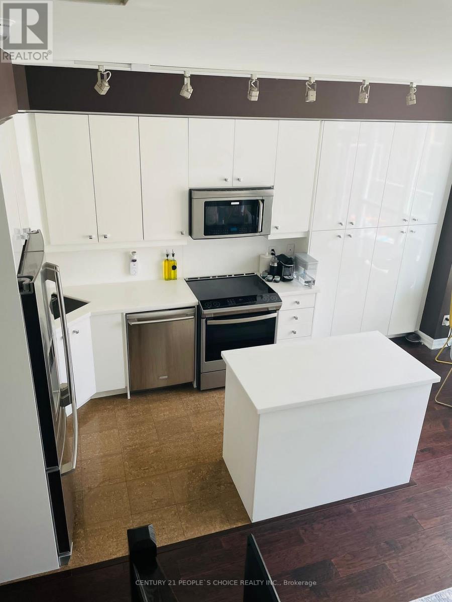 703 - 225 Webb Drive, Mississauga, Ontario  L5B 4P2 - Photo 10 - W12950878