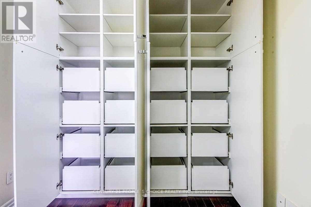 703 - 225 Webb Drive, Mississauga, Ontario  L5B 4P2 - Photo 22 - W12950878