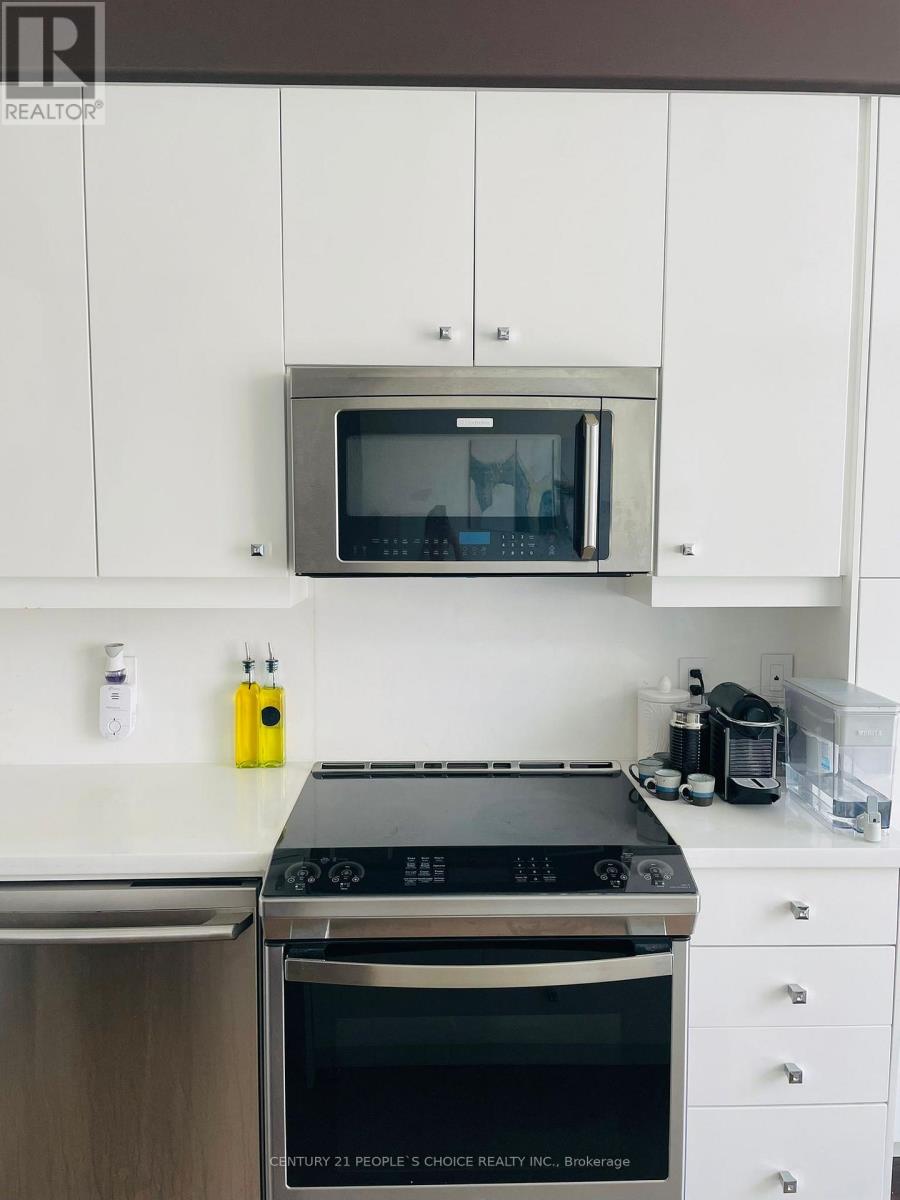 703 - 225 Webb Drive, Mississauga, Ontario  L5B 4P2 - Photo 7 - W12950878