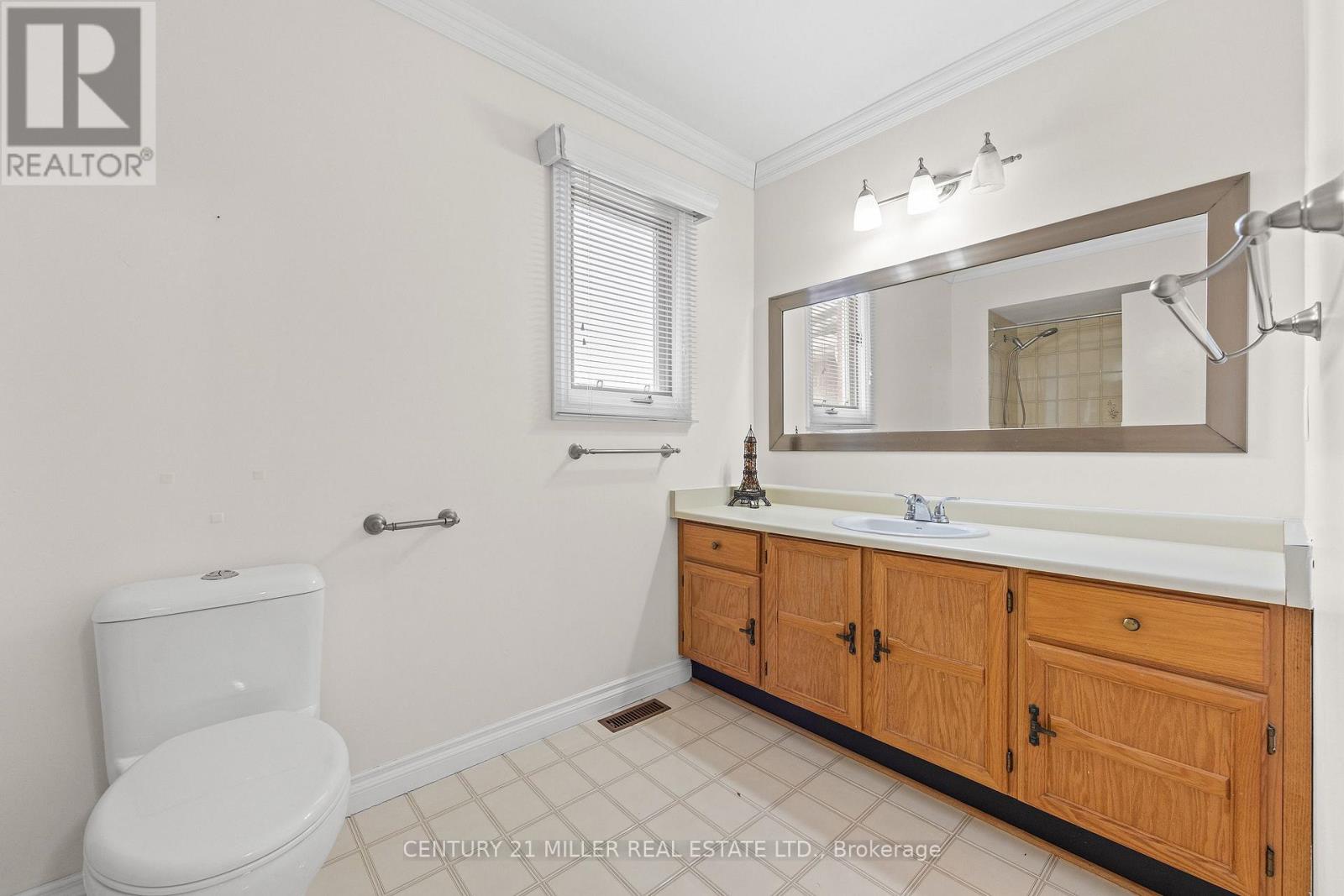 3282 Aubrey Road, Mississauga, Ontario  L5L 5C7 - Photo 17 - W12950900