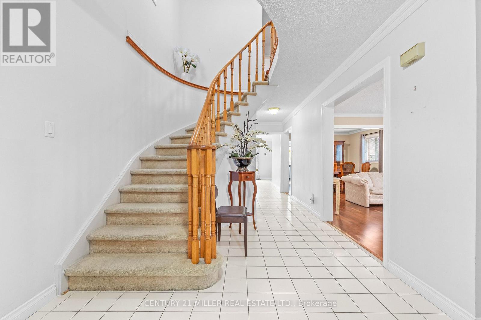 3282 Aubrey Road, Mississauga, Ontario  L5L 5C7 - Photo 2 - W12950900