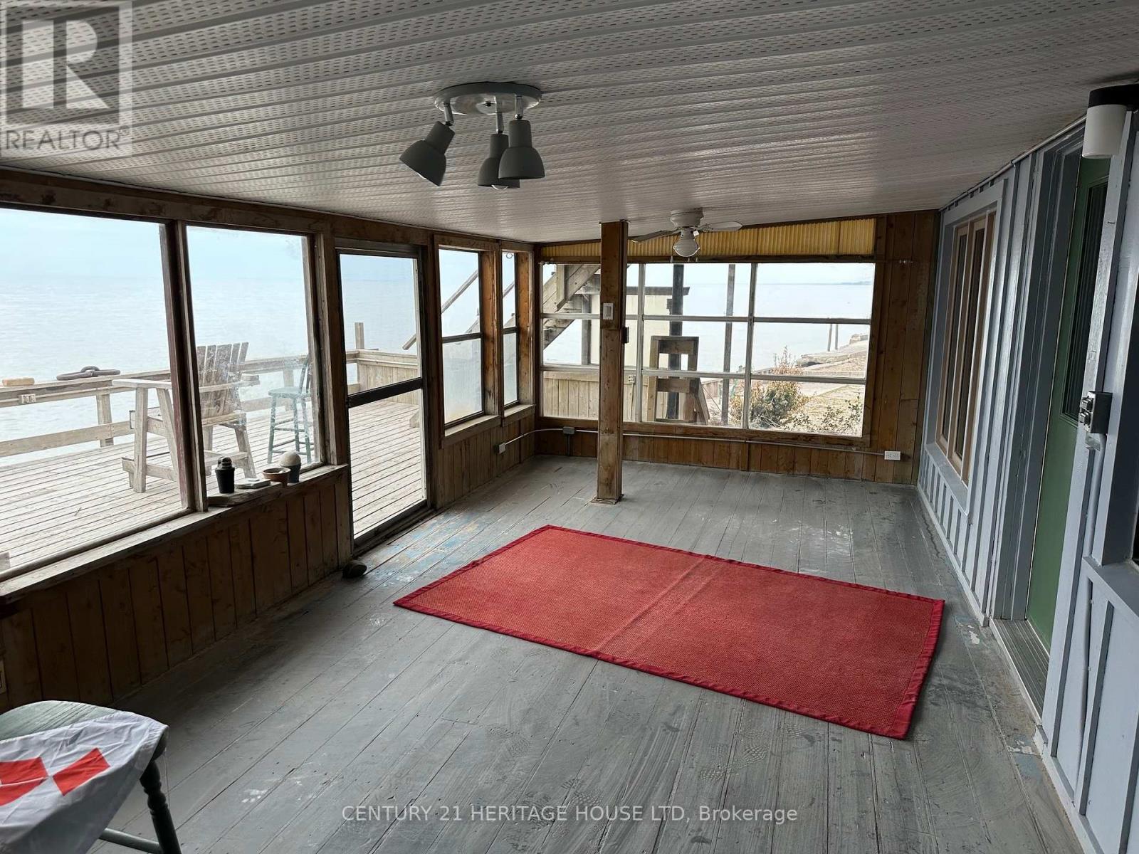 3393 Waneeta Drive, Malahide, Ontario  N5H 2R2 - Photo 13 - X12950970