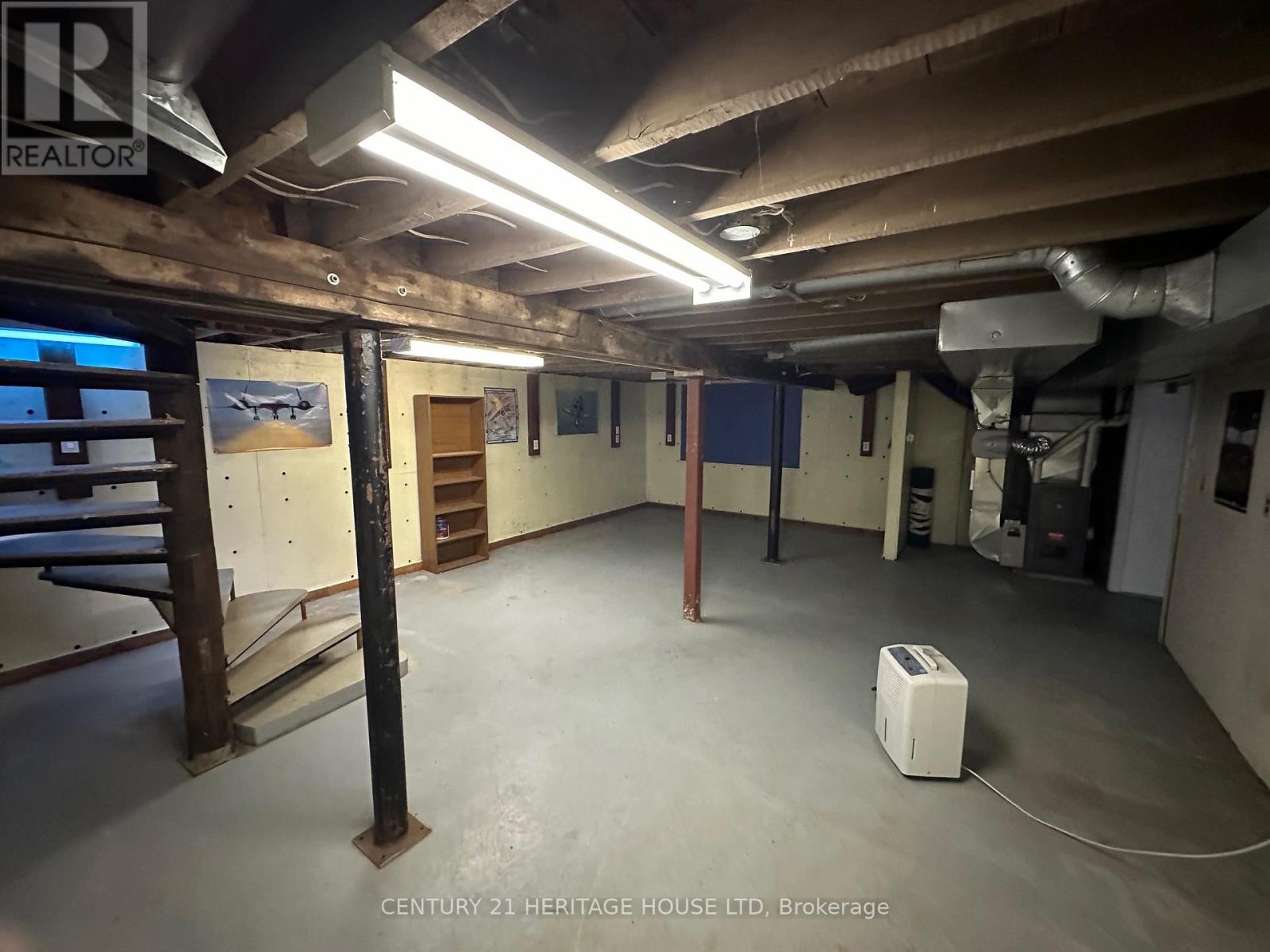 3393 Waneeta Drive, Malahide, Ontario  N5H 2R2 - Photo 20 - X12950970