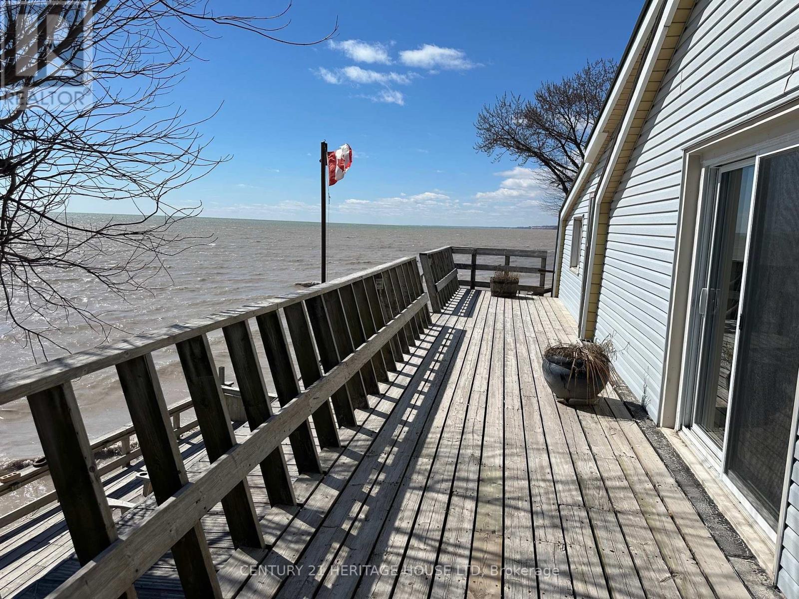 3393 Waneeta Drive, Malahide, Ontario  N5H 2R2 - Photo 4 - X12950970