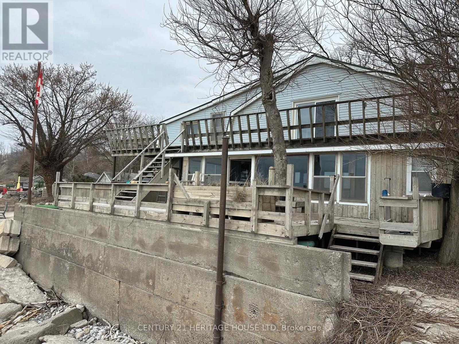 3393 Waneeta Drive, Malahide, Ontario  N5H 2R2 - Photo 6 - X12950970