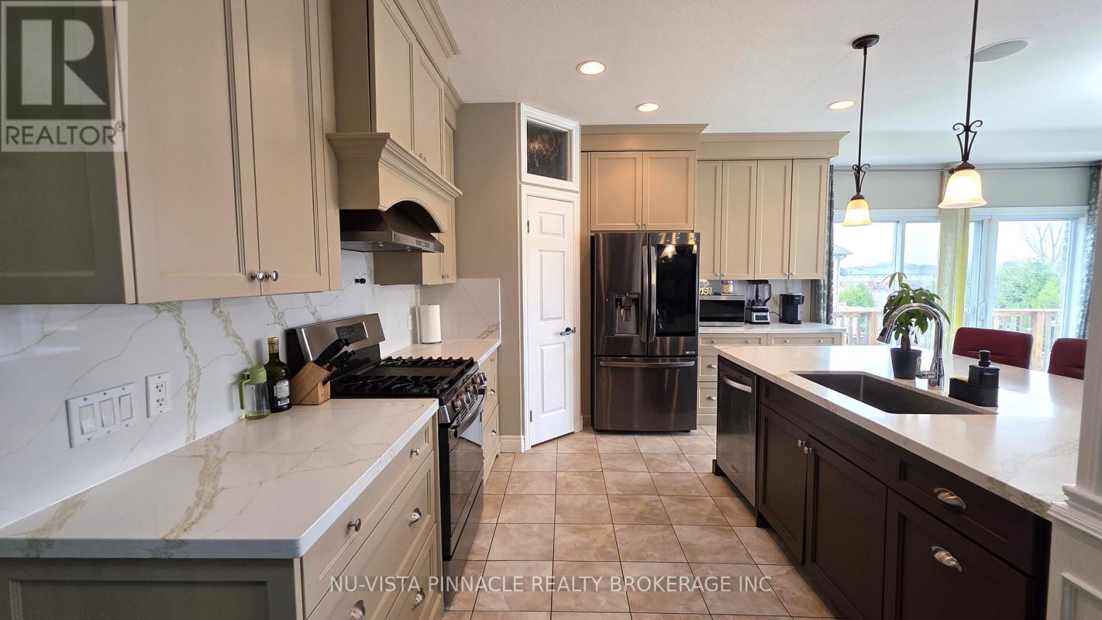 Upper Only - 1603 Vandusen Court S, London North, Ontario  N5X 0G2 - Photo 19 - X12950978