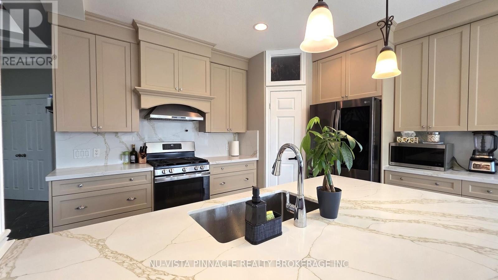 Upper Only - 1603 Vandusen Court S, London North, Ontario  N5X 0G2 - Photo 20 - X12950978